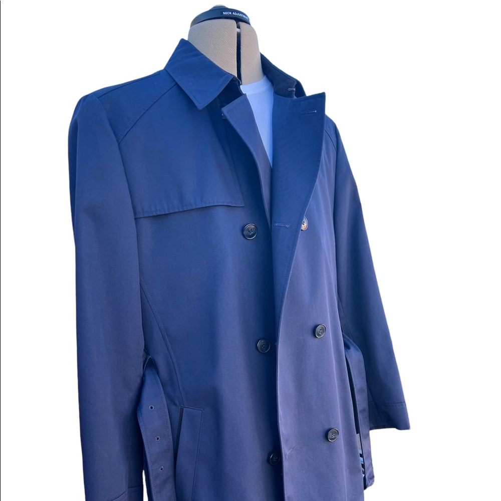 Hugo Boss Trench coat beautiful blue color great condition.